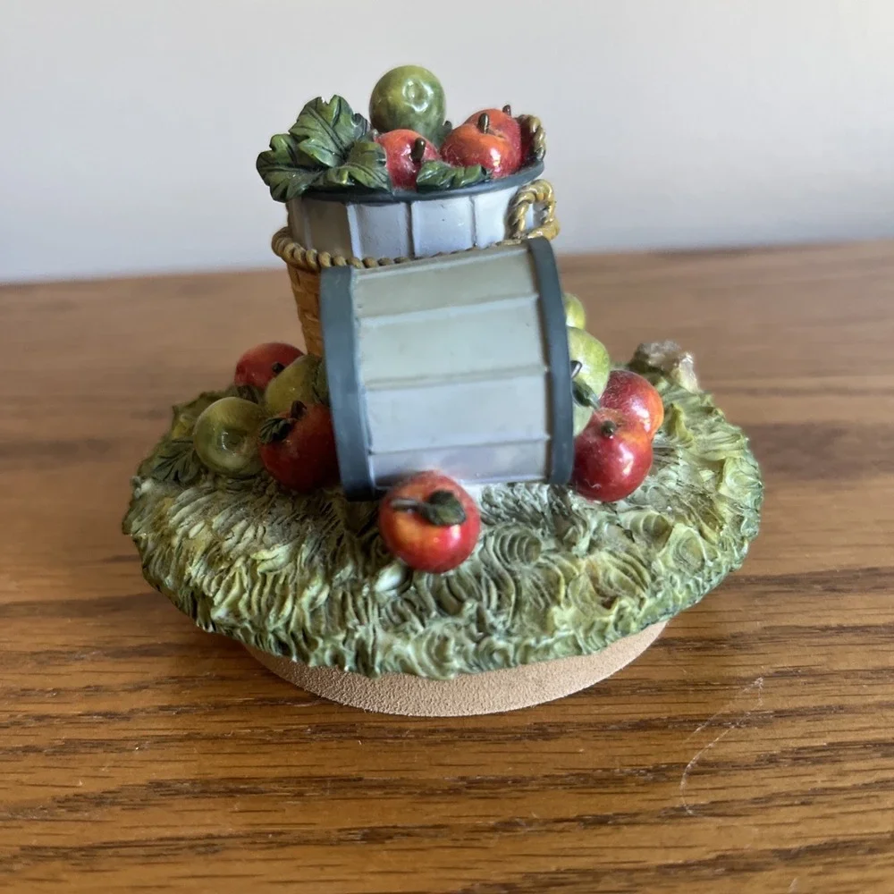 Vintage 90s Home Interiors Candle Cork Topper Basket of Apples‎